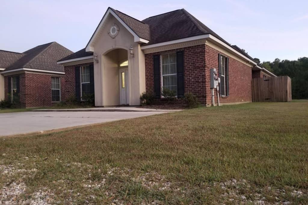 Villa 2 Hammond Exterior photo